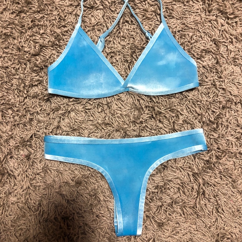 Hoaka bikini